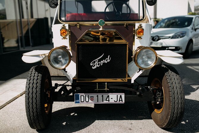 Private Sightseeing Tour in Dubrovnik with a Classic Old Car - Lapad, Sorkočević, and the quieter coastal side