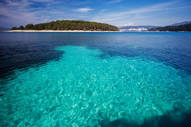 Private Speed Boat Tour of Hvar South Shore & Pakleni islands - Red Rocks starts the day with cliffs and clear water