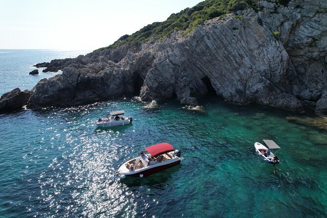 Private Speedboat Tour- Blue cave, sandy beaches and snorkelling - The skipper can make or break the day