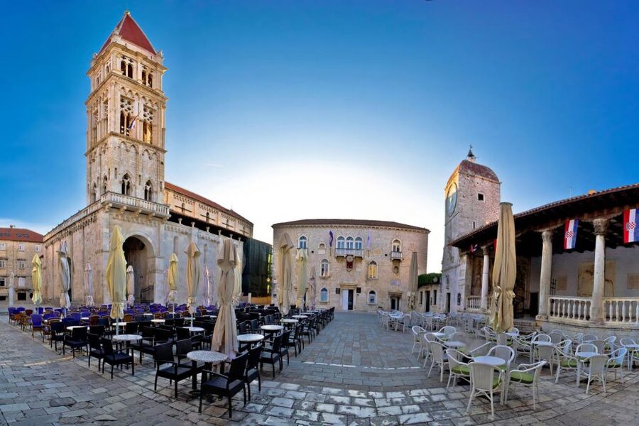 Private Split & Trogir Wine Tasting & Vineyard with Sea View - The 30-minute ride to Trogir