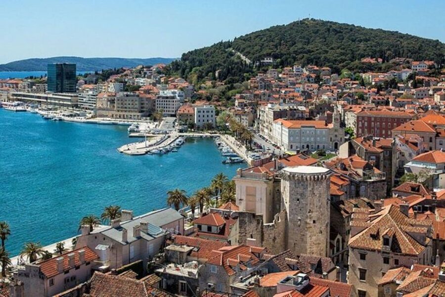 Private Split & Trogir Wine Tasting & Vineyard with Sea View - Trogir: a compact old town with time to look around