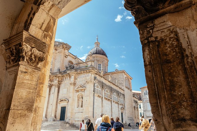 PRIVATE TOUR: Highlights & Hidden Gems of Dubrovnik With Locals - Walking the Stradun from end to end