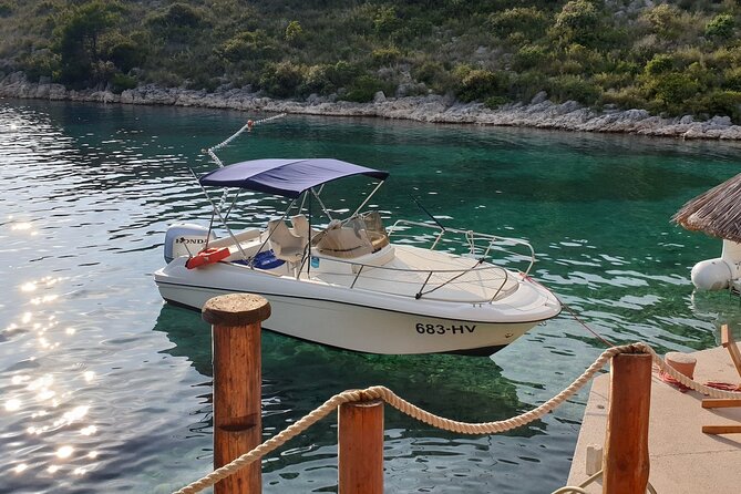 Private tour of Pakleni islands, Red Cliffs & South Shore of Hvar - Red Rocks and the cave near Hvar