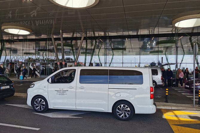 Private Transfer by 8 seats van from and to Dubrovnik Airport - Why the group price can make sense