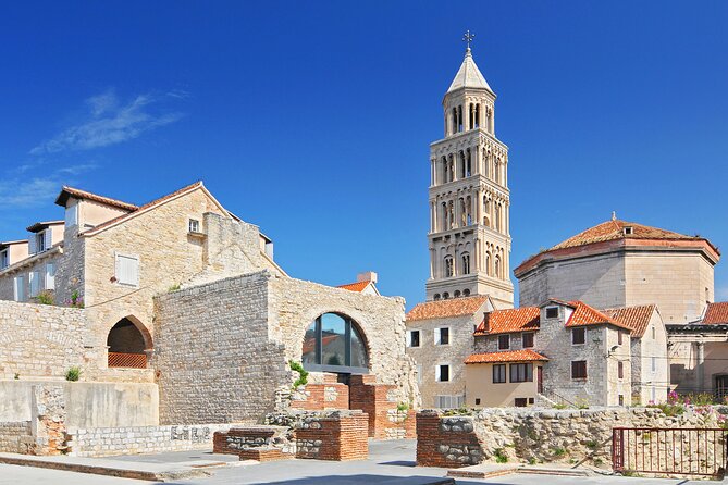 Private Transfer from Dubrovnik to Split with 2 hours for sightseeing - Who should book this transfer?
