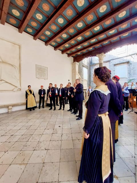Private Trogir walking tour with LOCAL guide - Medieval streets with a local point of view