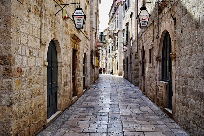 Private Walking Tour through the Old Town of Dubrovnik - Sponza Palace, with time to look closely