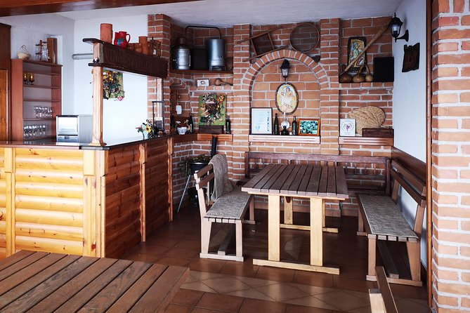 Private Wine Tour from Zagreb: Two Local Wineries & Samobor - A private tour with a real price attached