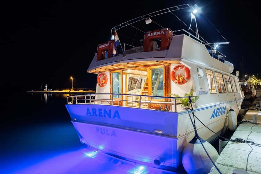 Pula: Brijuni National Park Dolphin Watching Tour w/Dinner - Sunset sailing beside Brijuni National Park