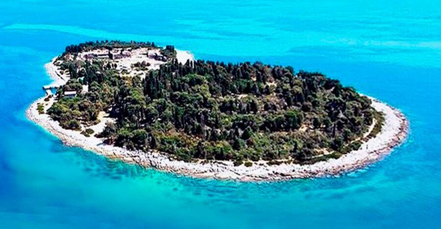 Pula: Brijuni National Park Tour with Island Visit - Leaving Pula and following the Istrian coast