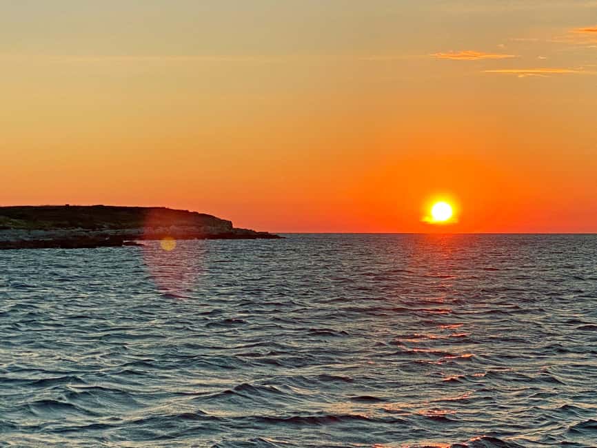 Pula: Dolphin Sunset Cruise to Brijuni with Dinner & Drinks - Practical details for a smoother evening