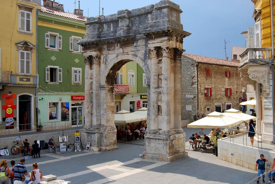 Pula: Historic Walking Tour with Local Guide & City Views - Who will enjoy this Pula walk most