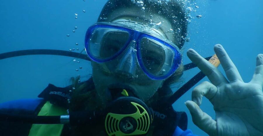 Pula: Introduction to Scuba Diving - Breathing, hand signals, and the first quiet moments below