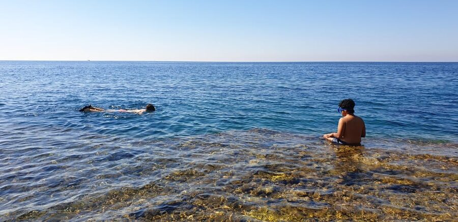 Pula: Kayak Adventure with Cave & Island Snorkeling - What the guide adds to the outing