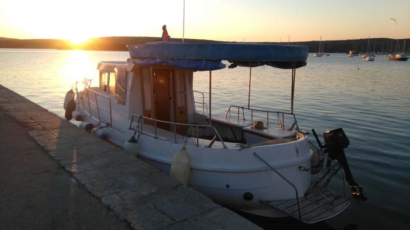 Punat: Plavnik and Krk Islands Private Boat Trip - Meeting point, parking, and timing