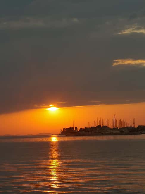 Romantic Sunset tour around Zadar with Drinks - A slow cruise past Zadar’s Old Town