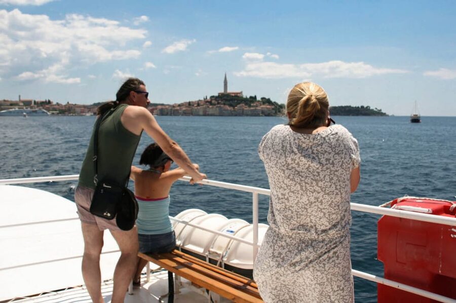 Rovinj: Lim Fjord and Pirate Cave Boat Tour - Leaving Rovinj by boat