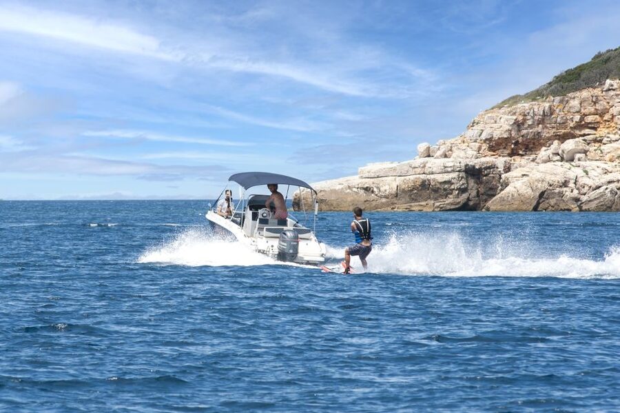 Rovinj: Rovinj Archipelago and South Coves Speedboat Tour - St. Ivan, the lighthouse, and cliff jumping