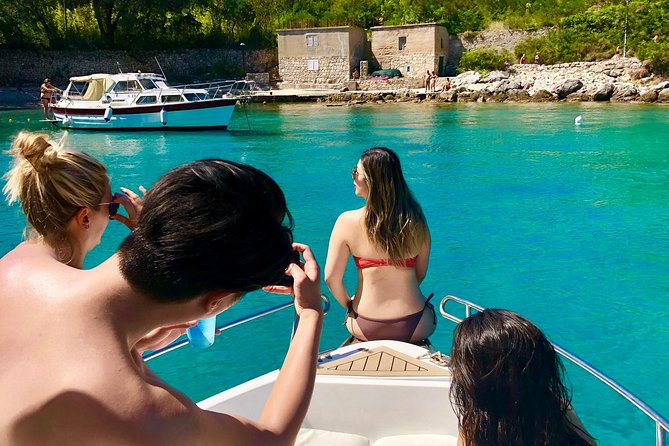 Sail, see, stop, photograph (4 hours) - What to bring for a better day