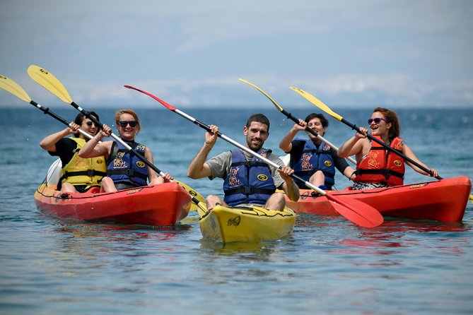 Sea kayaking Postira - Lovrečina (St.Lovre, archaeological site) - A beach stop for swimming and snorkeling