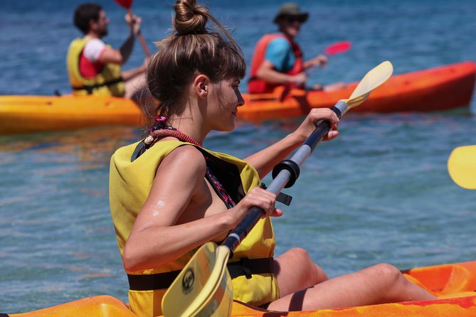 Sea kayaking Postira - Lovrečina (St.Lovre, archaeological site) - Learning the basics before open water