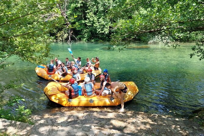 Sea Kayaking tour in Split - Families, first-time paddlers, and active beachgoers