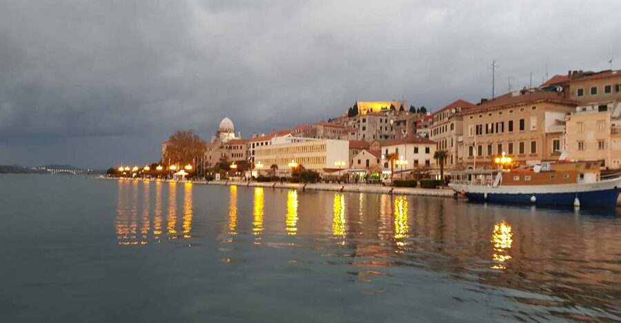 Sibenik: Guided Evening Walking Tour - Key points at a glance
