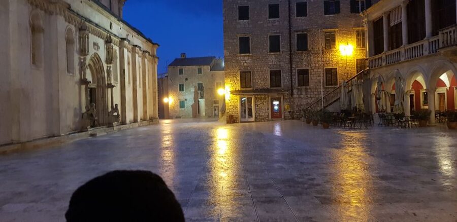 Sibenik: Guided Evening Walking Tour - Guide style: facts with humor and local feeling