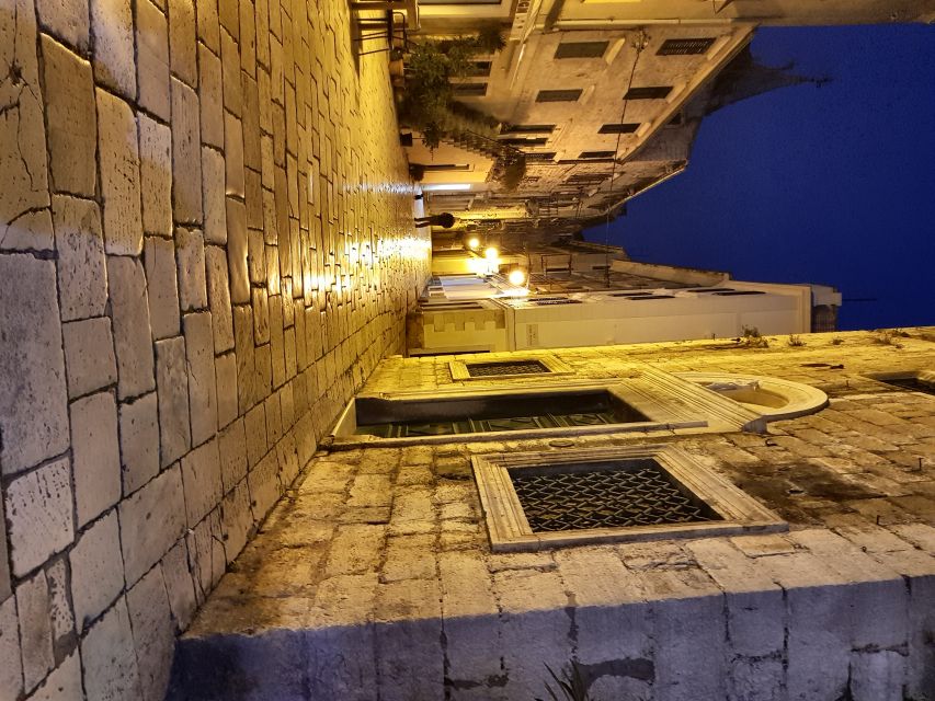 Sibenik: Guided Evening Walking Tour - Churches with stories beyond their facades