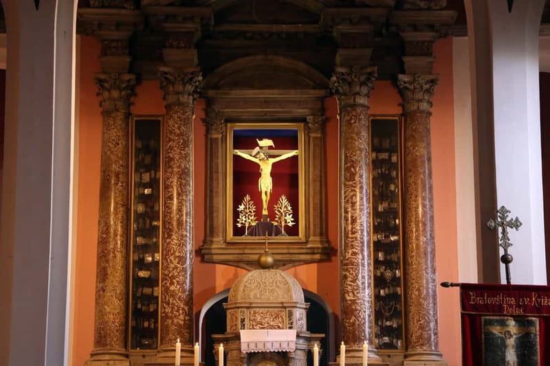 Šibenik: Medieval Night Walking Tour - Stories about bells, plague, and local customs