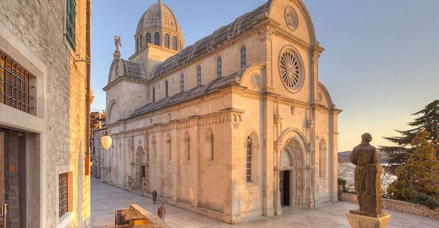 Šibenik walking tour in one hour! - Medieval fraternities and the city’s working quarter