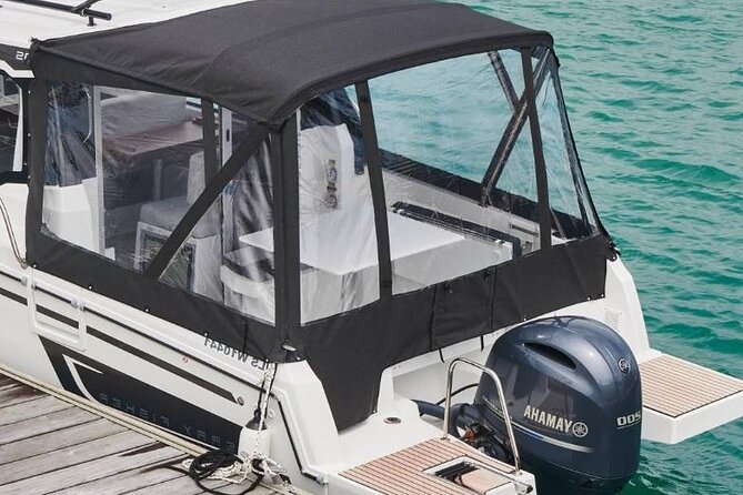 Speedboat transfer from Hvar town (Water taxi transfer) to Airport Split - Leaving Hvar town by private speedboat