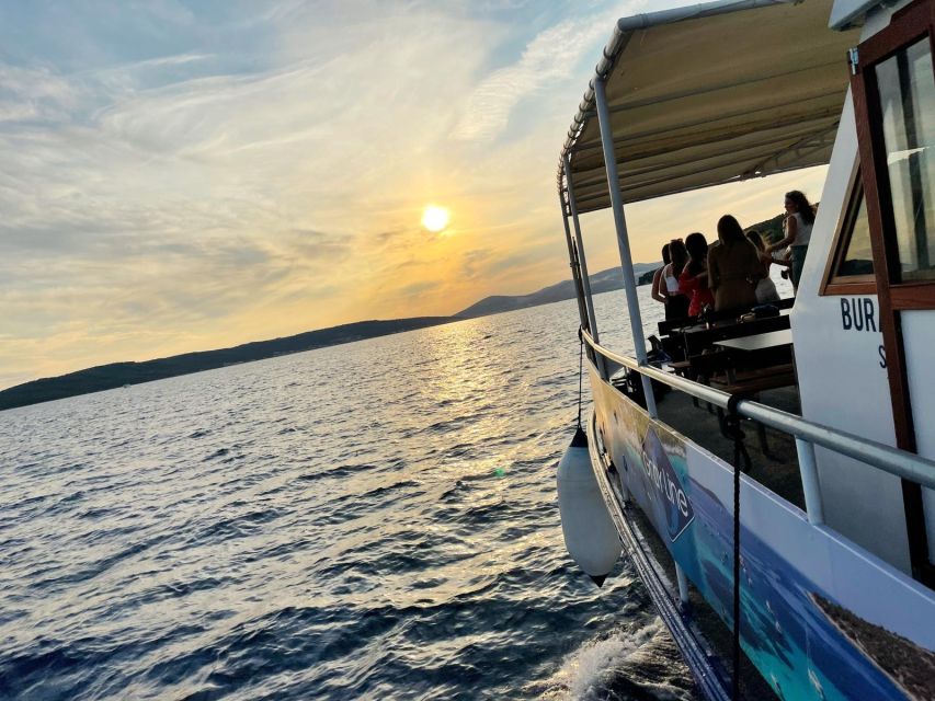Split: 1.5-Hour Riviera Boat Cruise with a Free Drink - How the 90-minute schedule works