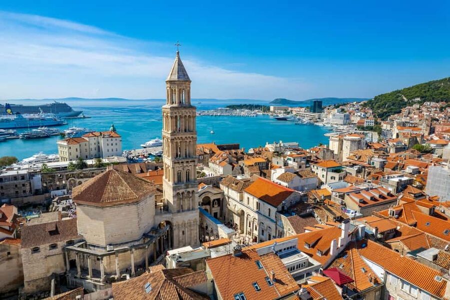 Split: 1.5-Hour Walking Tour and Diocletian's Palace - Starting at the Golden Gate