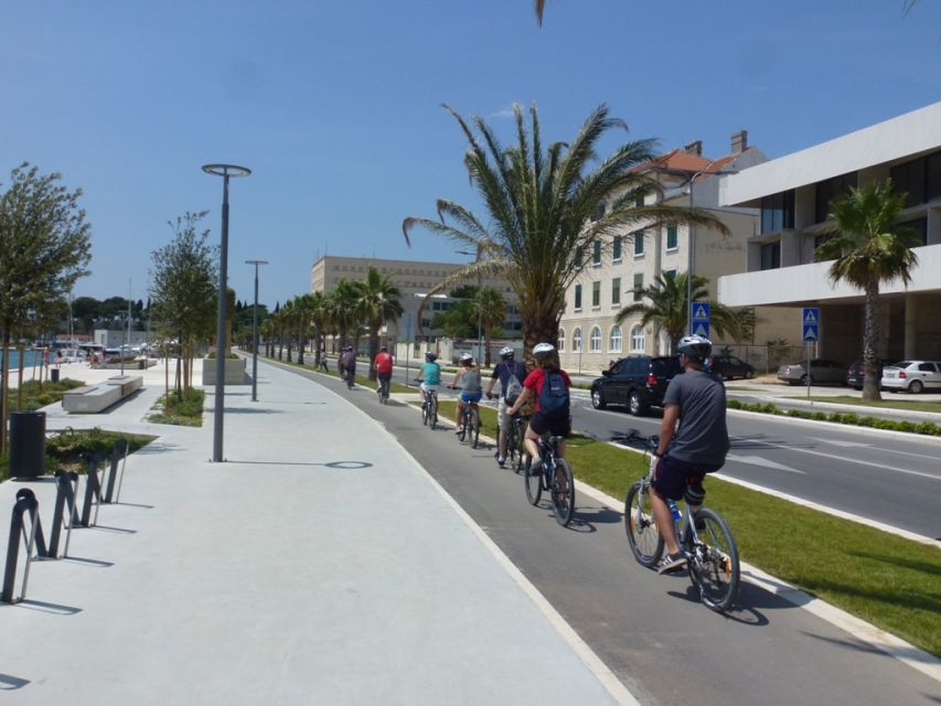 Split 3-Hour Guided Bike Tour - Guides who make the route work