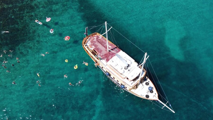 Split: All inclusive Brač & Šolta Island Swimming Cruise - What the $121 price really covers