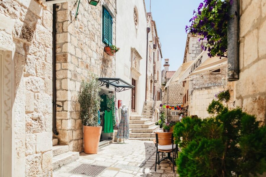 Split: Blue Cave, Vis & Hvar Full-Day Trip by Speedboat - Stiniva Cove and the best photograph of the day