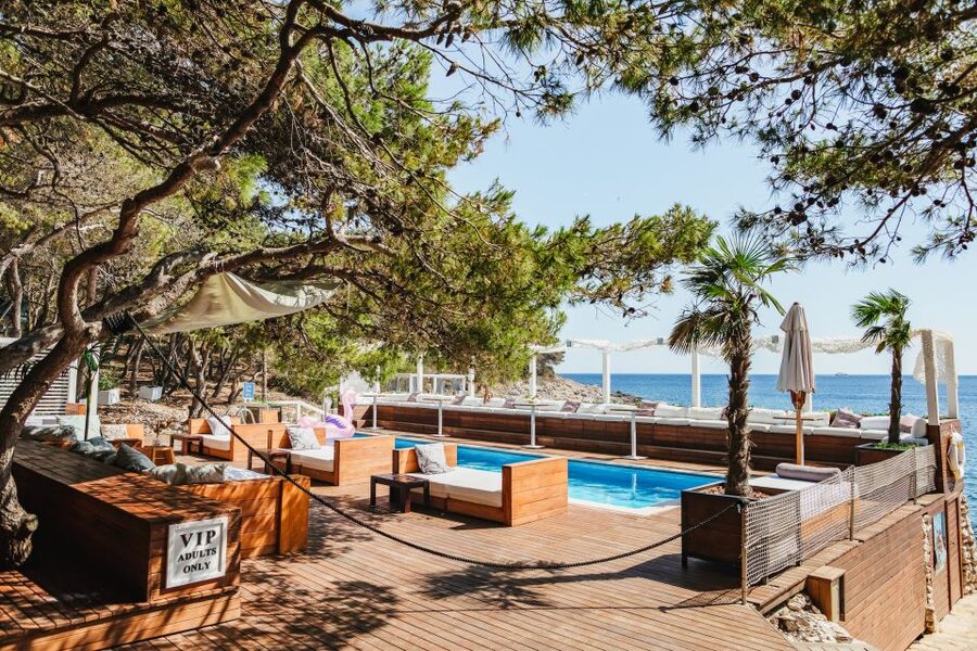 Split: Blue Cave, Vis & Hvar Full-Day Trip by Speedboat - What the boat ride really feels like
