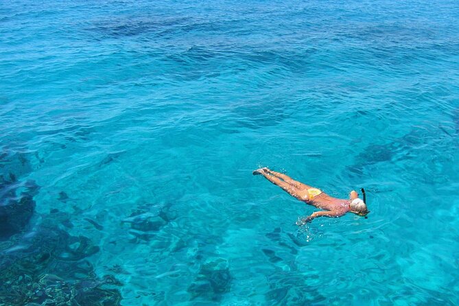 Split: Blue Lagoon & 3 Islands Speedboat Tour - Small group - Maslinica offers a quieter hour on Šolta