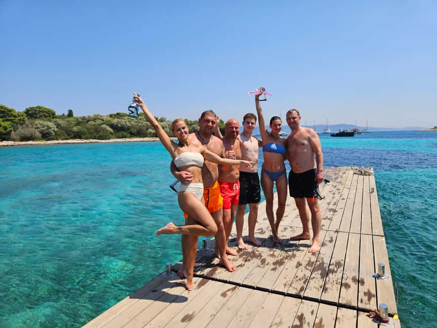 Split: Blue Lagoon and 3 Islands Tour - Maslinica on Šolta: a quieter finish