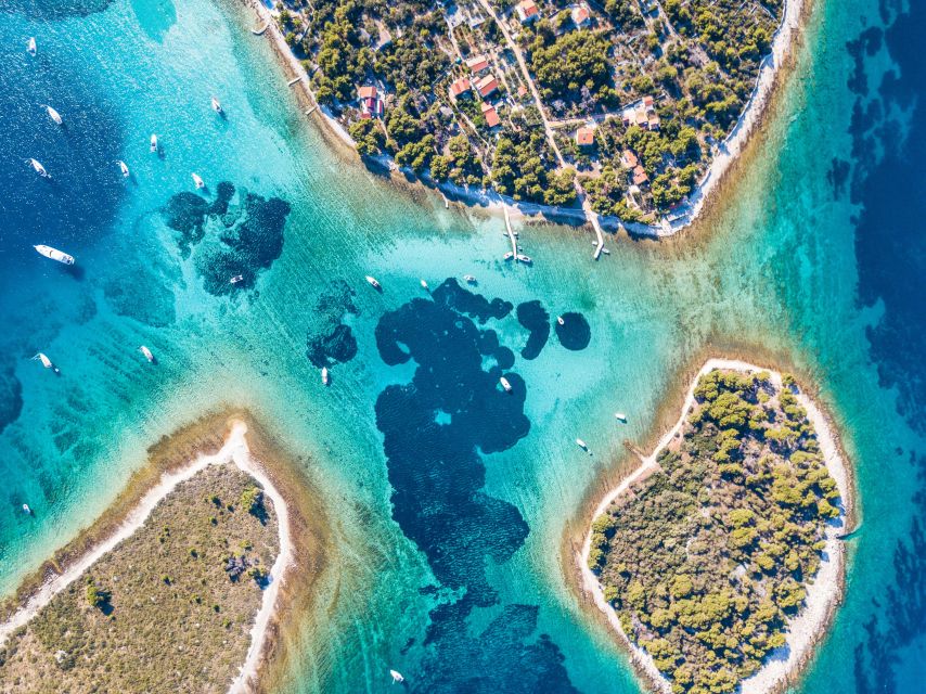 Split: Blue Lagoon and Šolta Boat Tour with Lunch and Drinks - Key points to know before booking