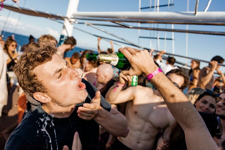 Split: Blue Lagoon Boat Party with DJs, Shots & After Party - A boat party that starts before the boat