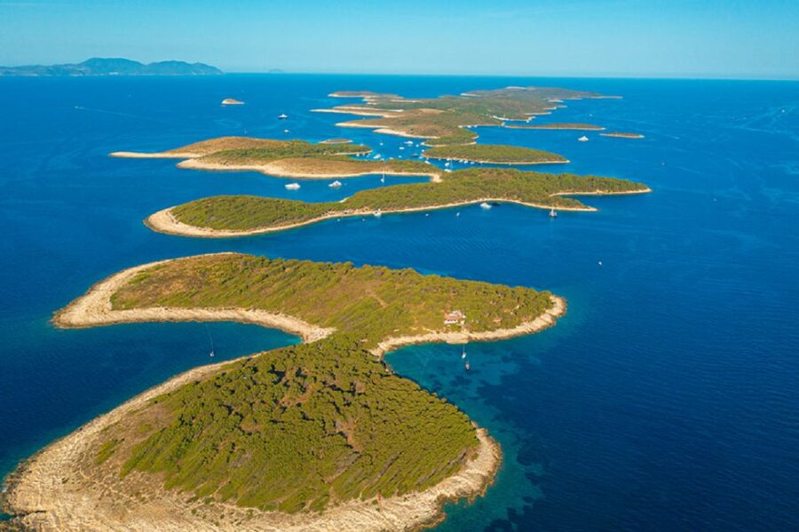 Split: Bol, Hvar, Pakleni Island, and Solta Full-Day Tour - Šolta in 45 minutes: a quiet final pause