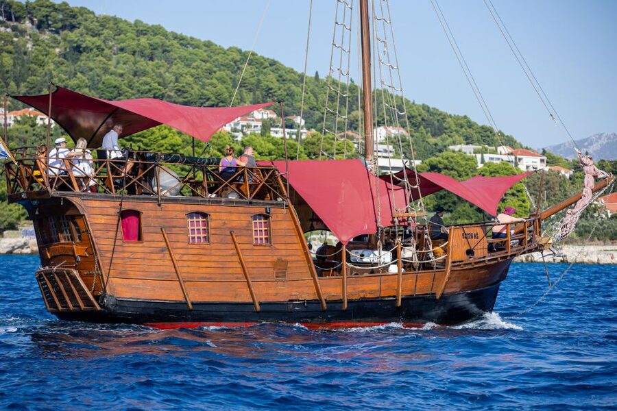 Split: Cruise on Columbo's Pirate Ship "Santa Maria" - Key points to know before you sail