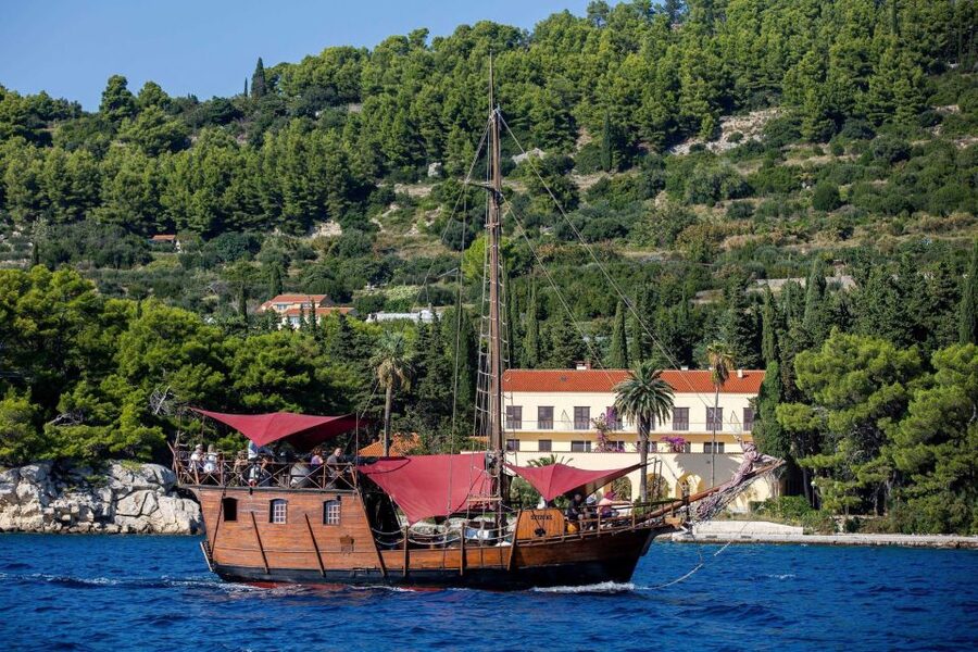 Split: Cruise on Columbo's Pirate Ship "Santa Maria" - Who should book this Split cruise