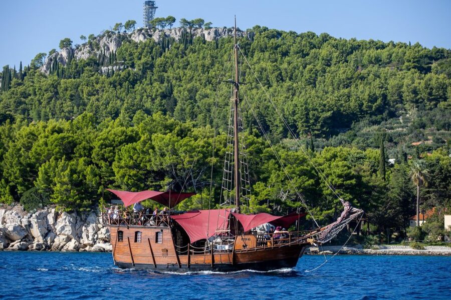 Split: Cruise on Columbo's Pirate Ship "Santa Maria" - Marjan Hill and the beaches from the sea
