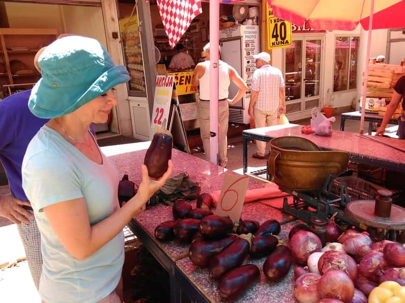 Split: Food Tasting Walking Tour - The final bar and restaurant tastings