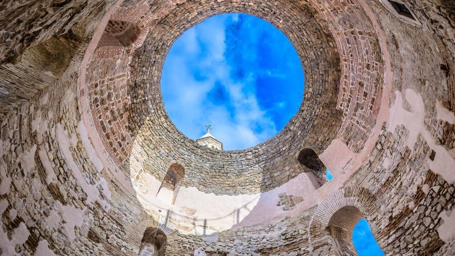 Split: Game of Thrones Tour with Diocletian's Palace Cellar - Entering Diocletian’s Palace