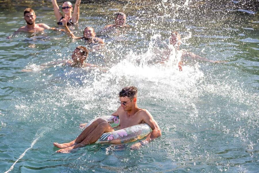 Split: Half-Day Blue Lagoon, Shipwreck, and Trogir Boat Tour - Nečujam Bay and the shipwreck stop