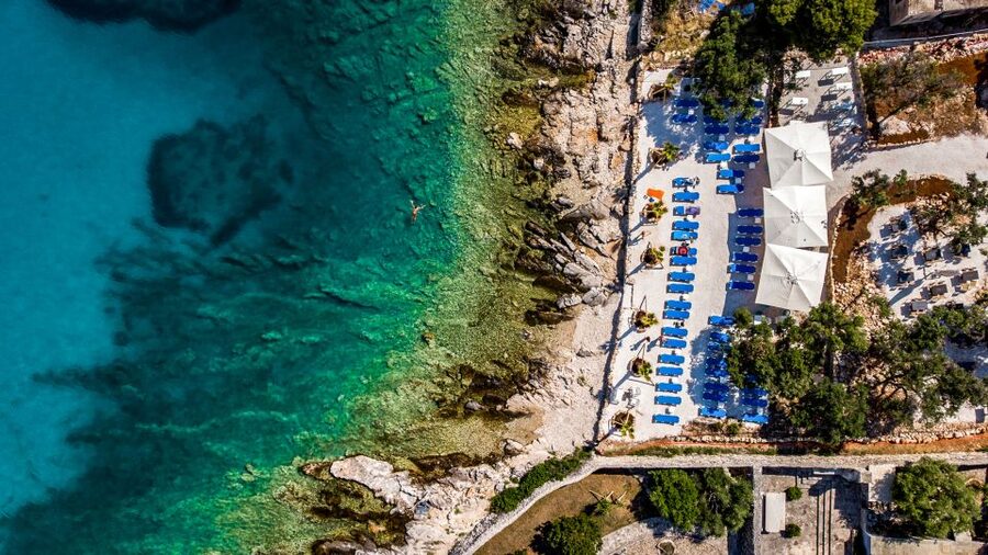 Split: Half-Day Blue Lagoon, Shipwreck, and Trogir Boat Tour - Who should book this boat tour?